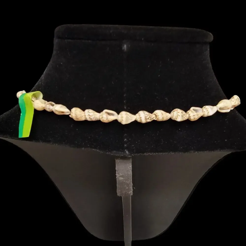 VTG Hilo Hattie Shell Necklace Lei Cream Brown Hawaiian Island Tropical Vacation